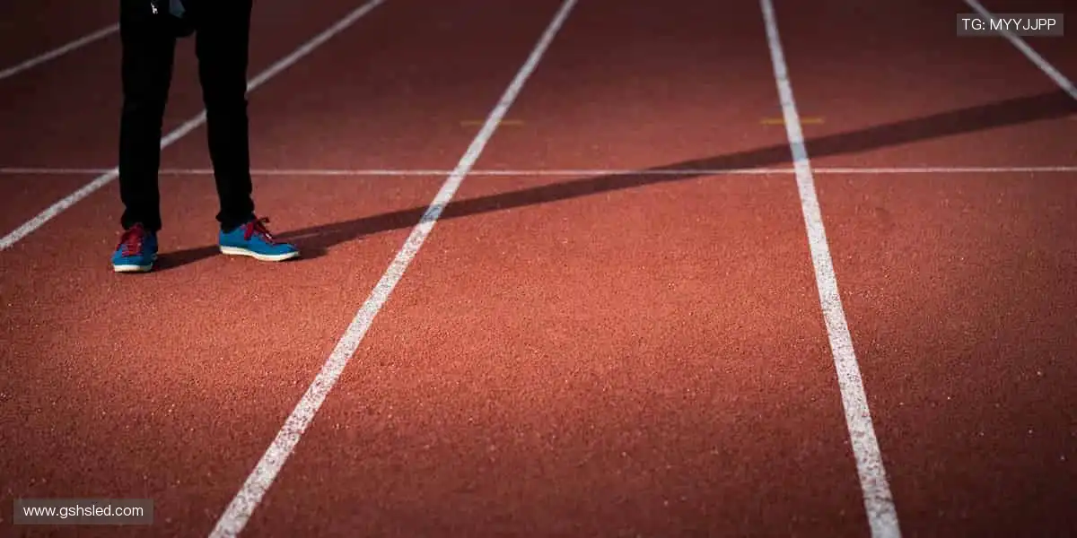 用装备定义实力，让每个动作都无可挑剔！🎾